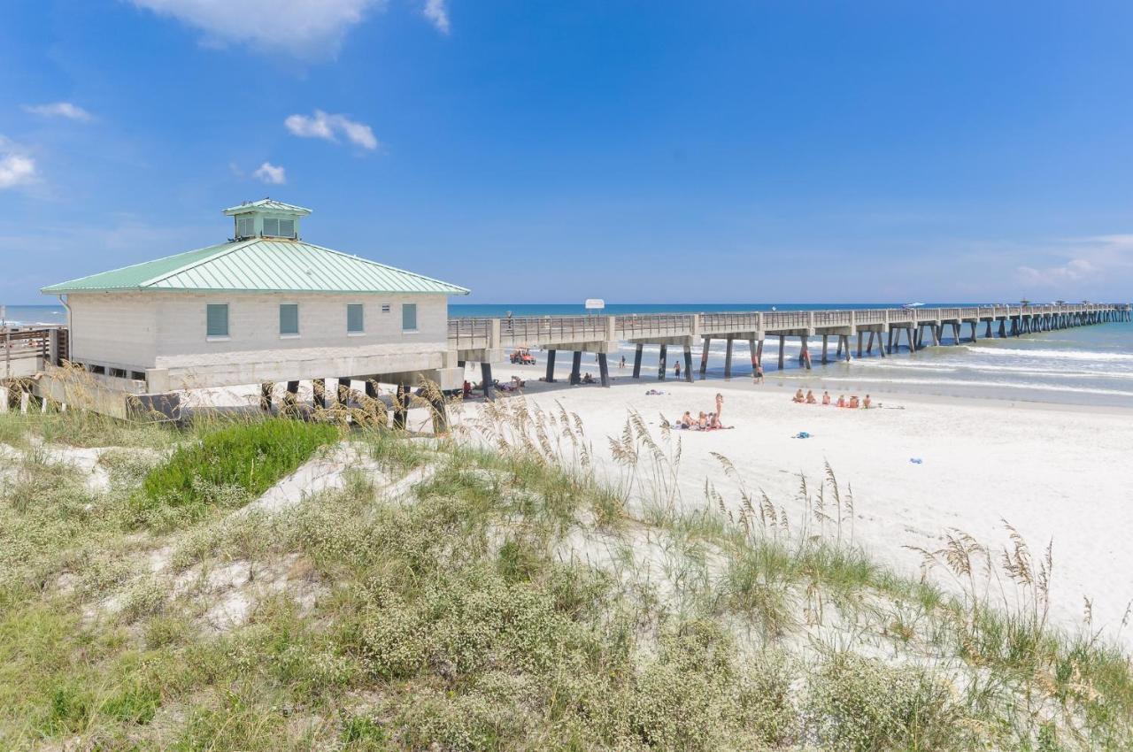 Seas The Day - 4 Blocks To The Beach, Restaurant, And Bar District - Great Deck And Outdoor Space!! Jacksonville Beach Eksteriør billede